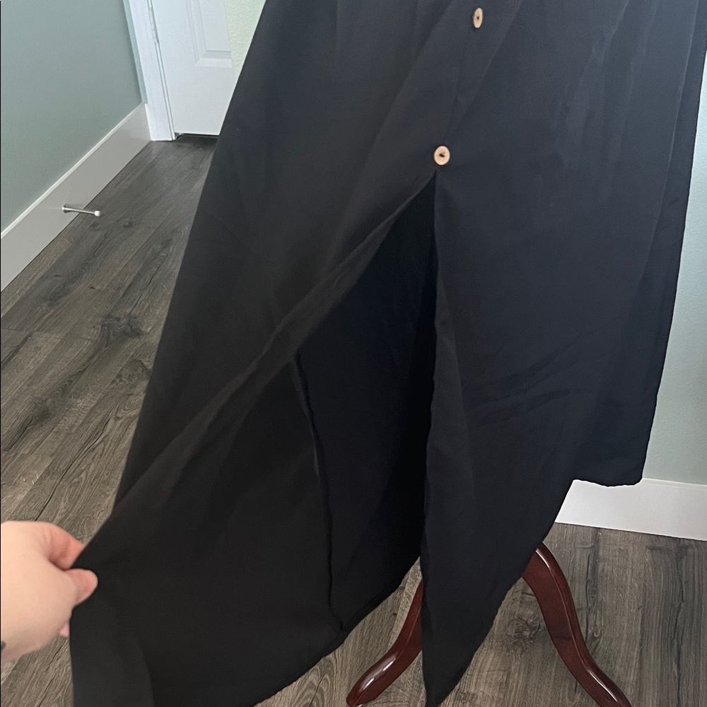 Casual Black Button-Up Dress - Picture 3 of 6